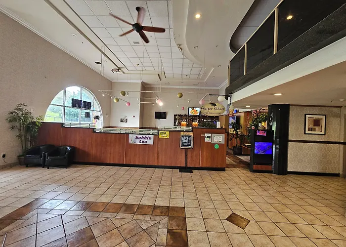 Ramada By Wyndham Seatac Airport Hotel